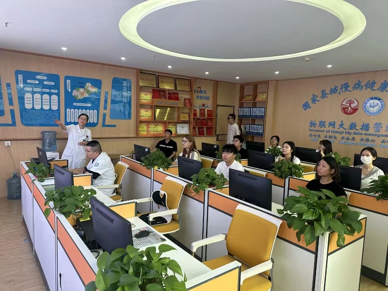 30C21